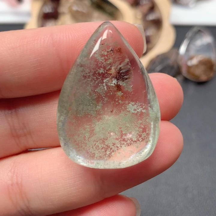 未镶嵌颈饰水晶水晶