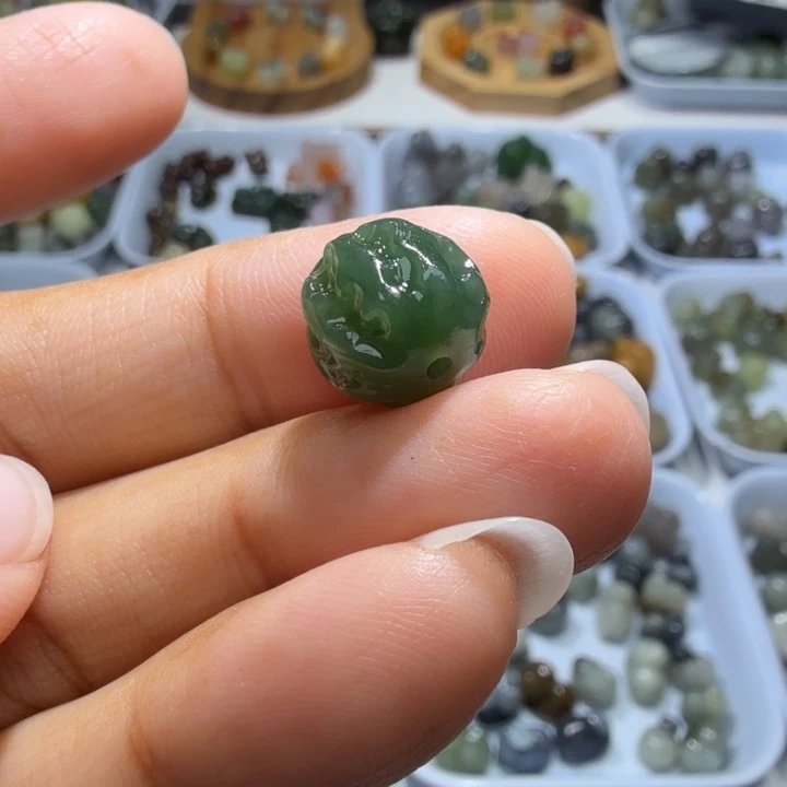 未镶嵌和田玉珠宝半成品包容不退换