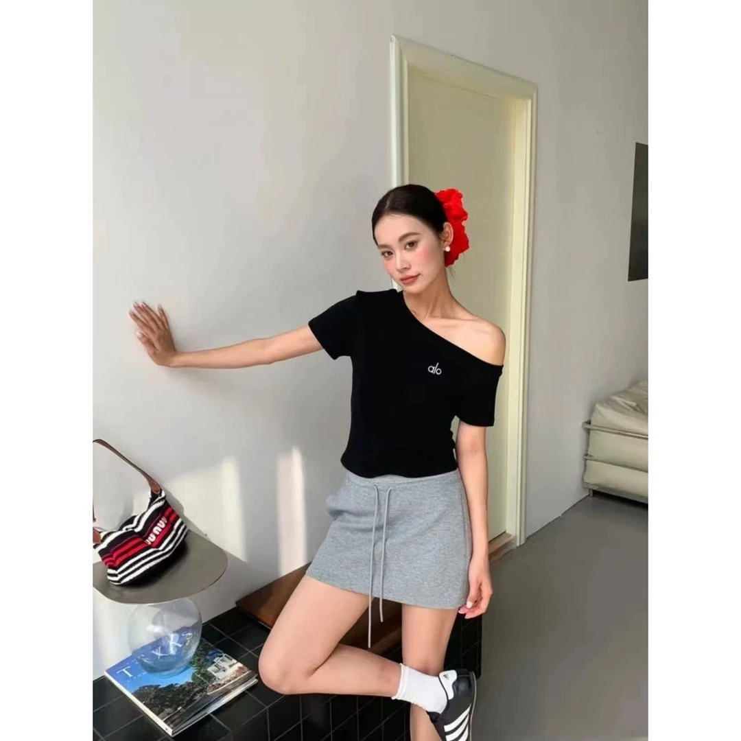 「阿男Anna」 al斜肩  明星同款纯欲斜肩一字肩T恤017-6738