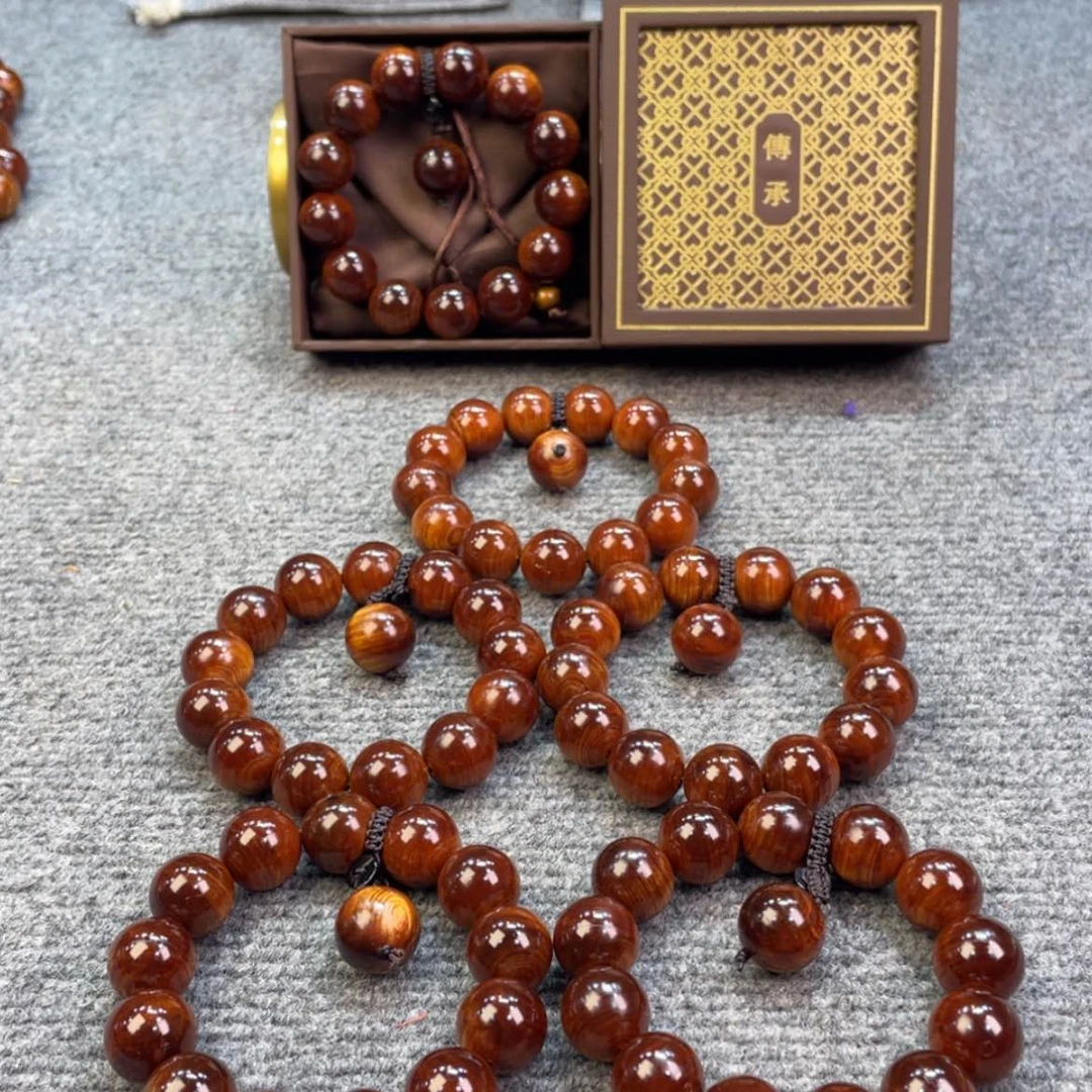 【闪购商品】柏木（崖柏）神品，1.8石化舍利骨，奇楠三香混合