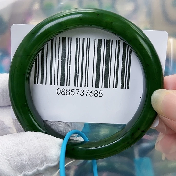 和田玉未镶嵌手镯包容59