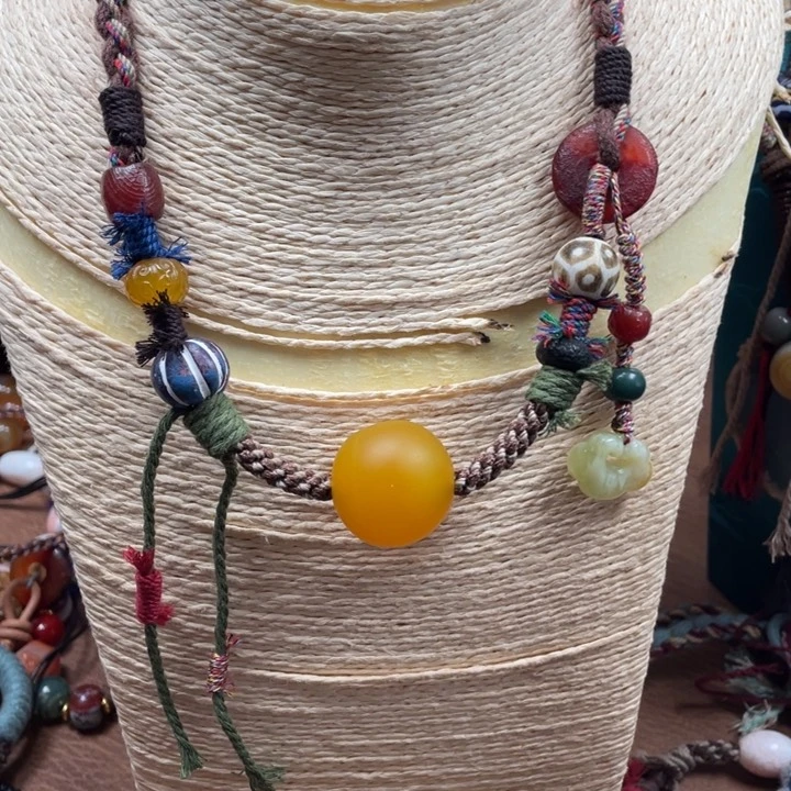 玛瑙/玉髓颈饰未镶嵌