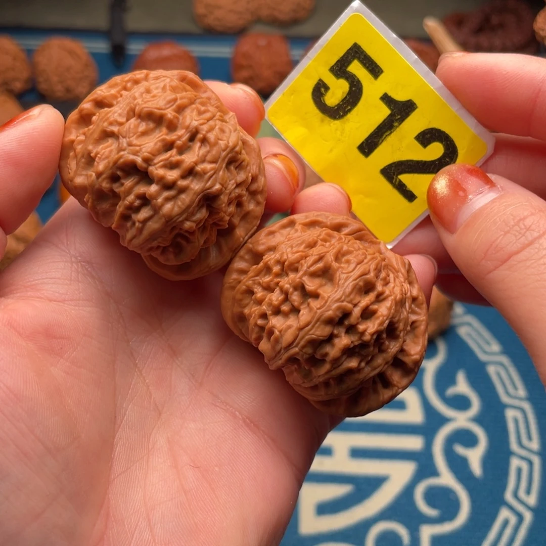 文玩核桃吊坠43白狮子512号