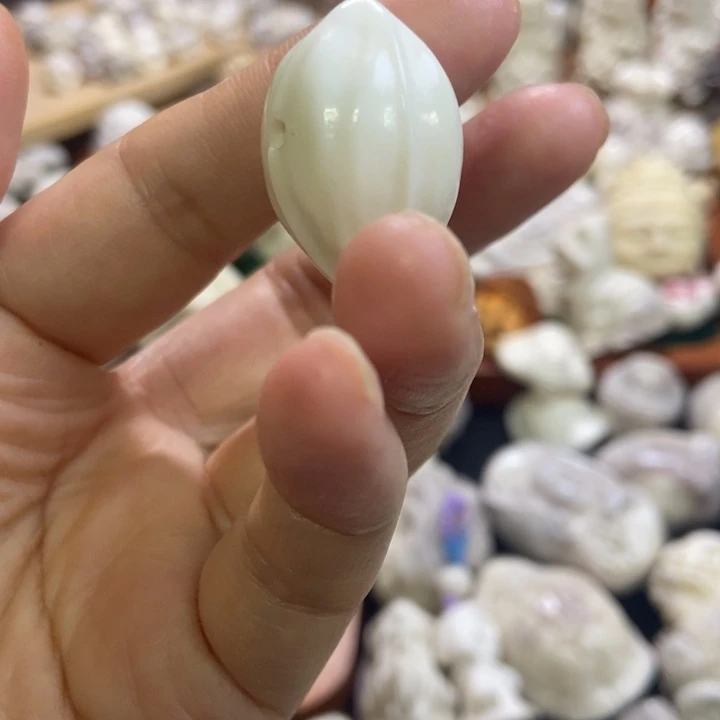 配饰鹿角雕刻一个出福利