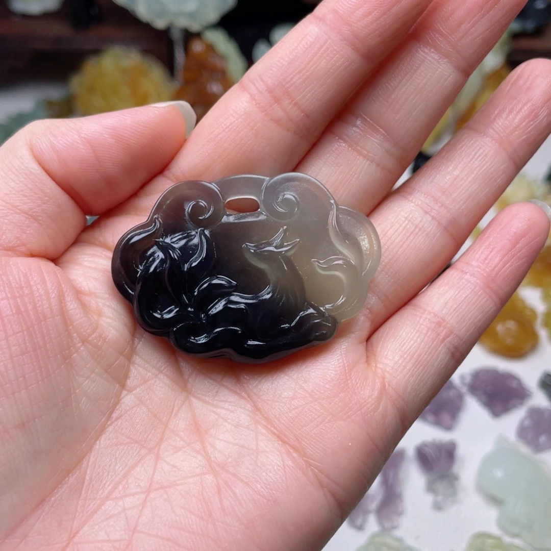 蛇纹石玉颈饰未镶嵌柒***后