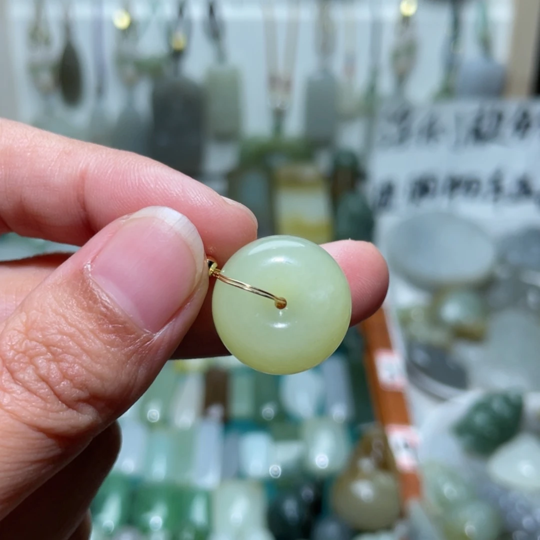 【闪购商品】和田玉颈饰未镶嵌还*