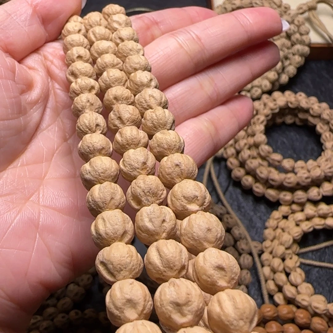 s***p柏香籽/百香籽吊坠