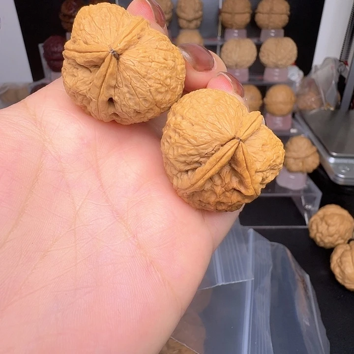 吊坠文玩核桃2号车放漏三棱