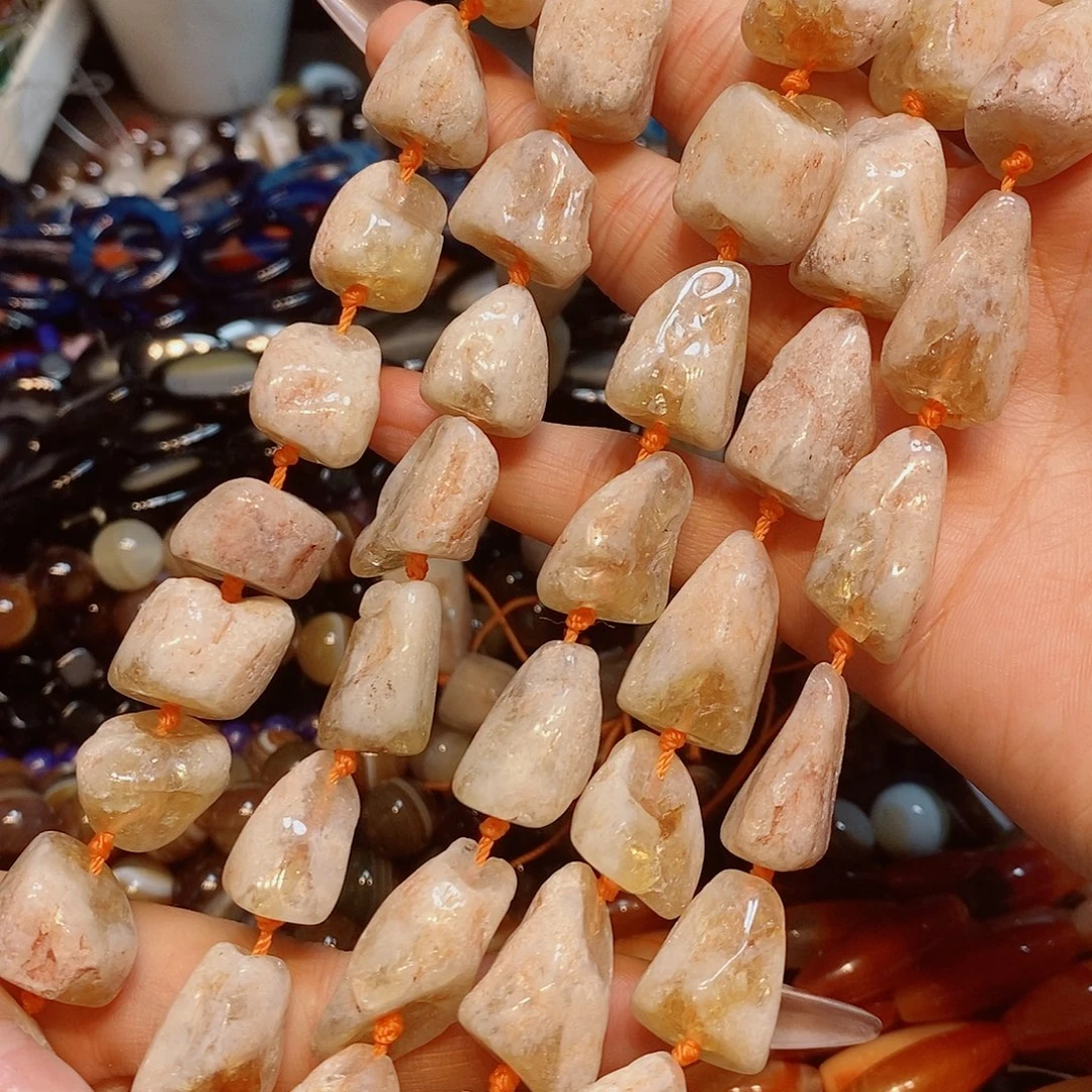 玛瑙/玉髓散珠黄塔晶原矿带皮随型一条