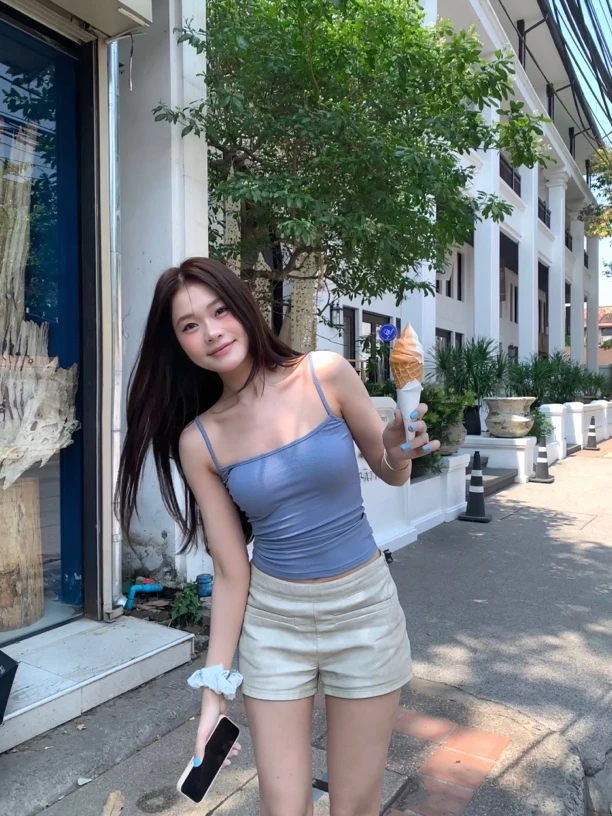 陈椿儿 小背心吊带女