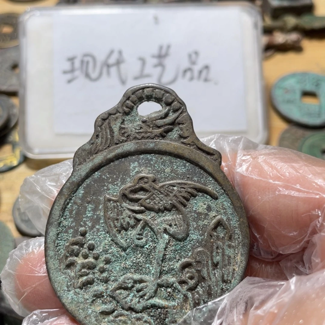 铜现代工艺品学习币