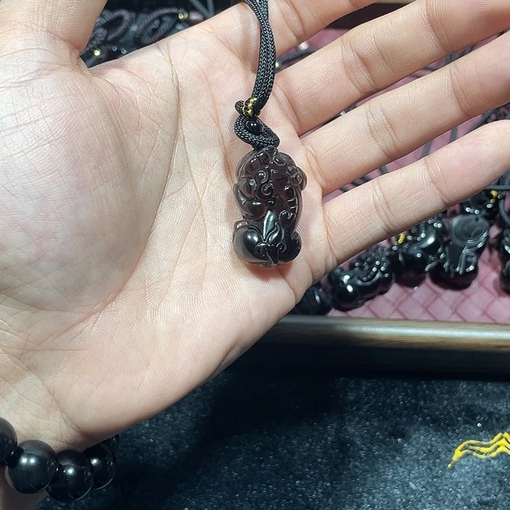 大***徐黑曜岩合金颈饰冰晶貔貅项链