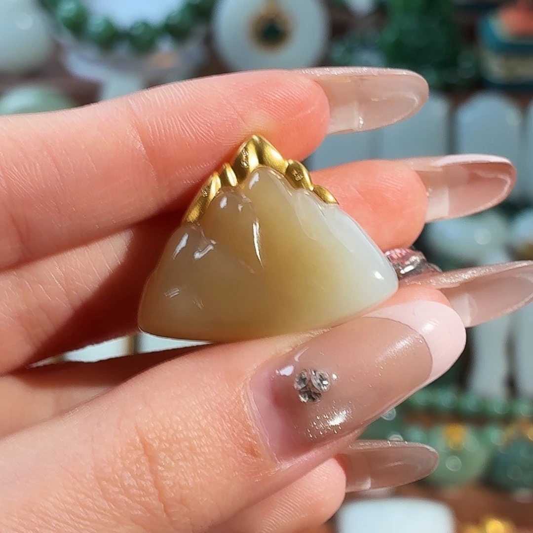 和田玉18K金镶嵌颈饰T