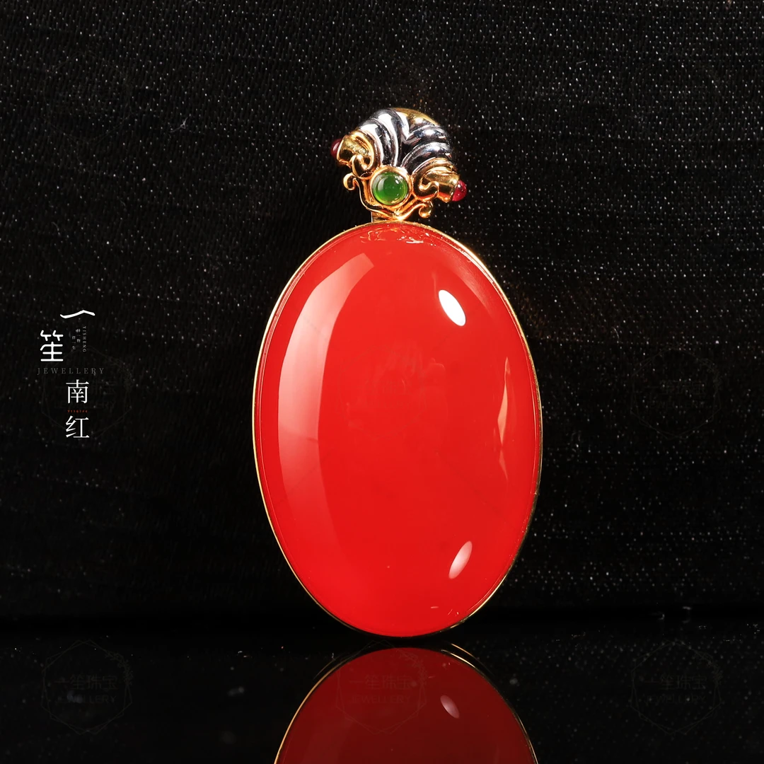 【一笙珠宝】天然南红蛋面吊坠18k金镶嵌【春日珠宝】