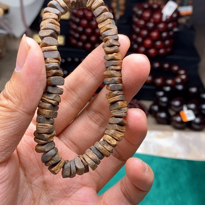 沉香手串碎银子（金沙叶）