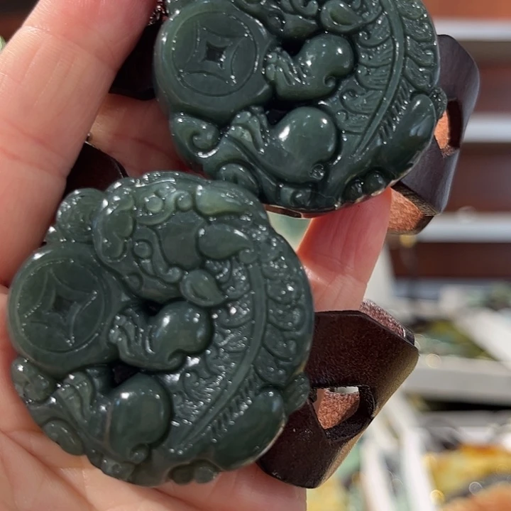 岫玉未镶嵌毛衣链