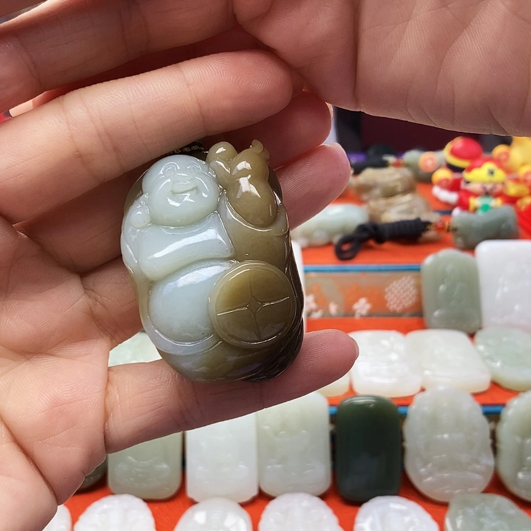 颈饰未镶嵌和田玉张*栋