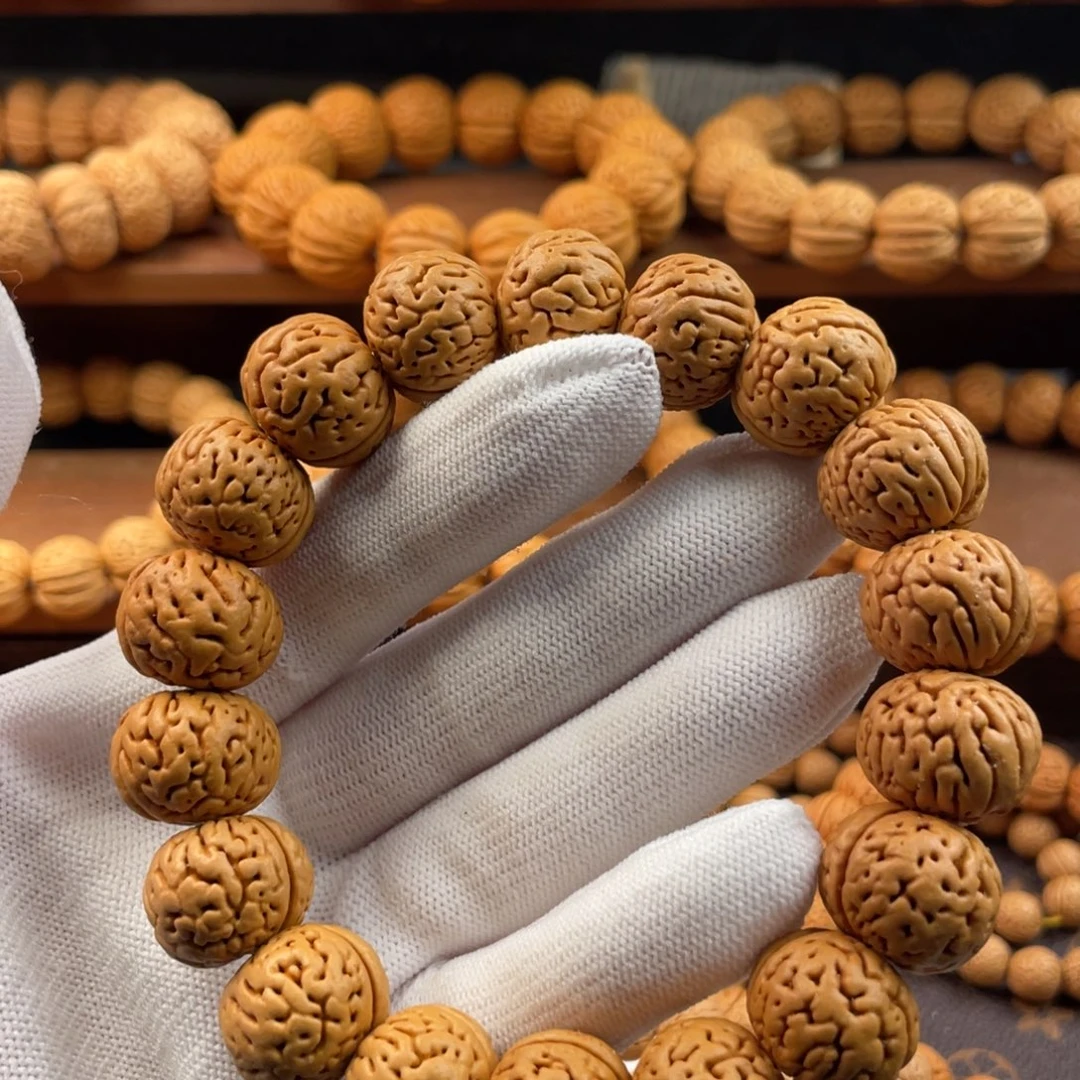 吊坠桃核野生树王