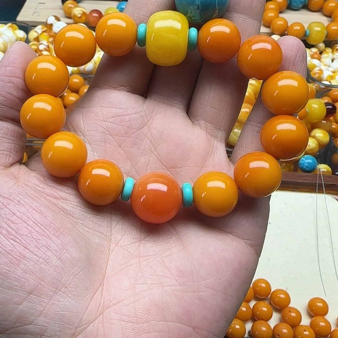 最***者树脂非金属老蜜色素串搭配一条