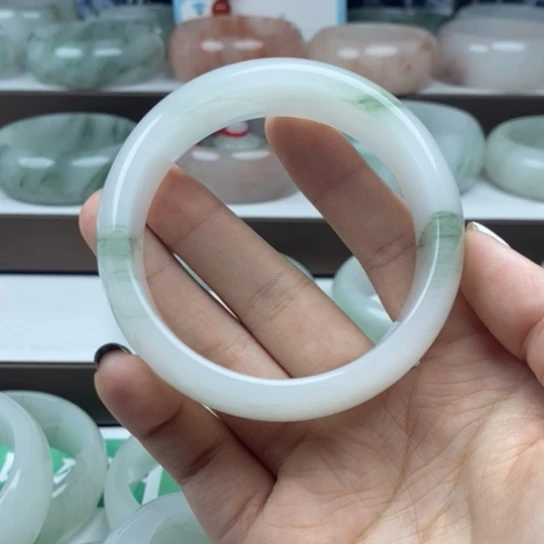 石英质玉（金丝玉）未镶嵌手镯