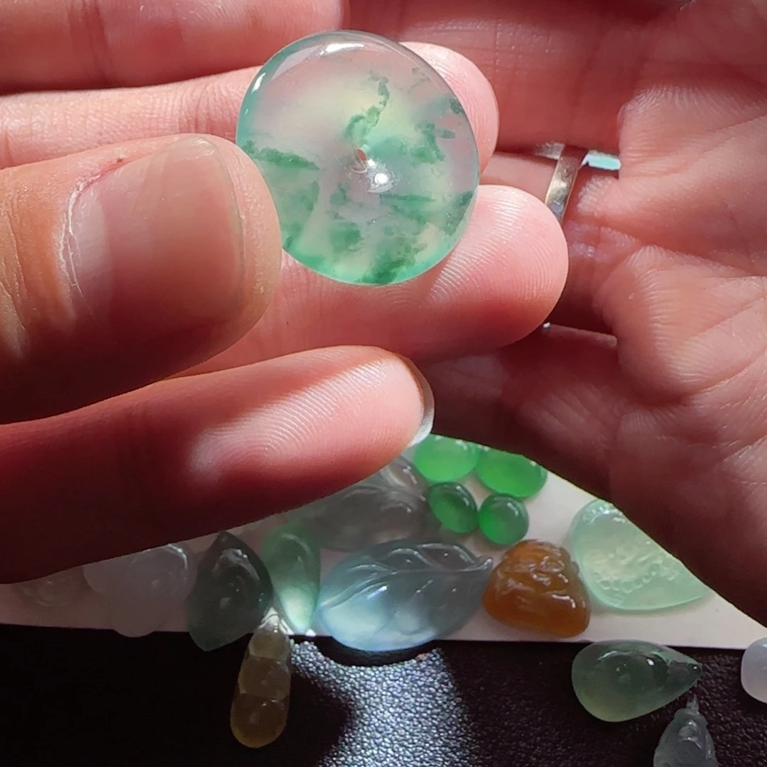 定制翡翠未镶嵌缅甸天然翡翠平安扣