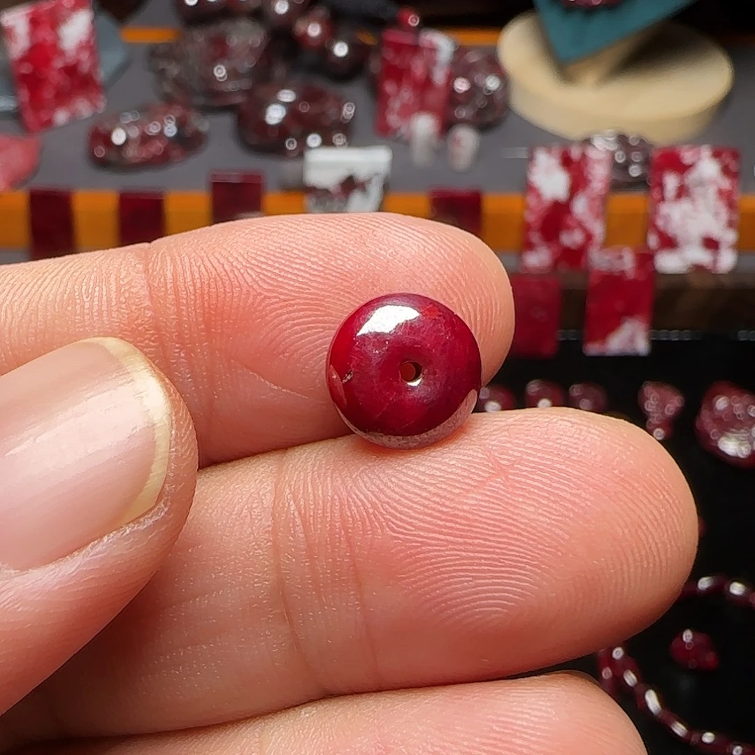 天然辰砂原矿平安扣