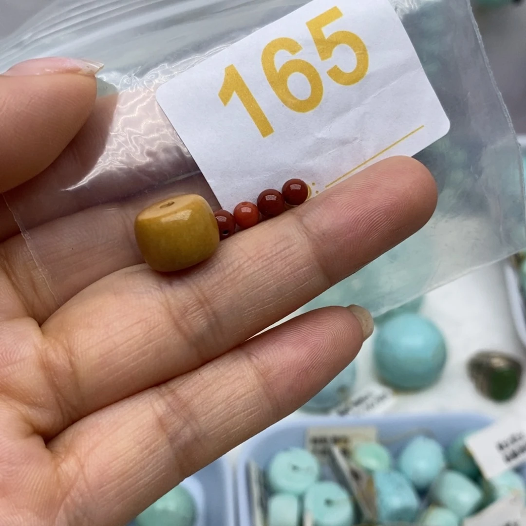 未镶嵌南红玛瑙珠宝奇石