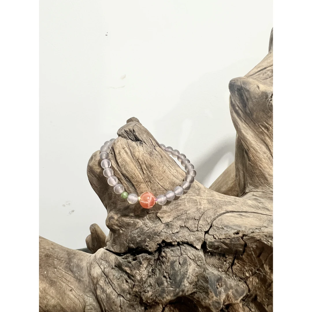 玉髓月光灰 精品手串 带礼盒 HK 0040