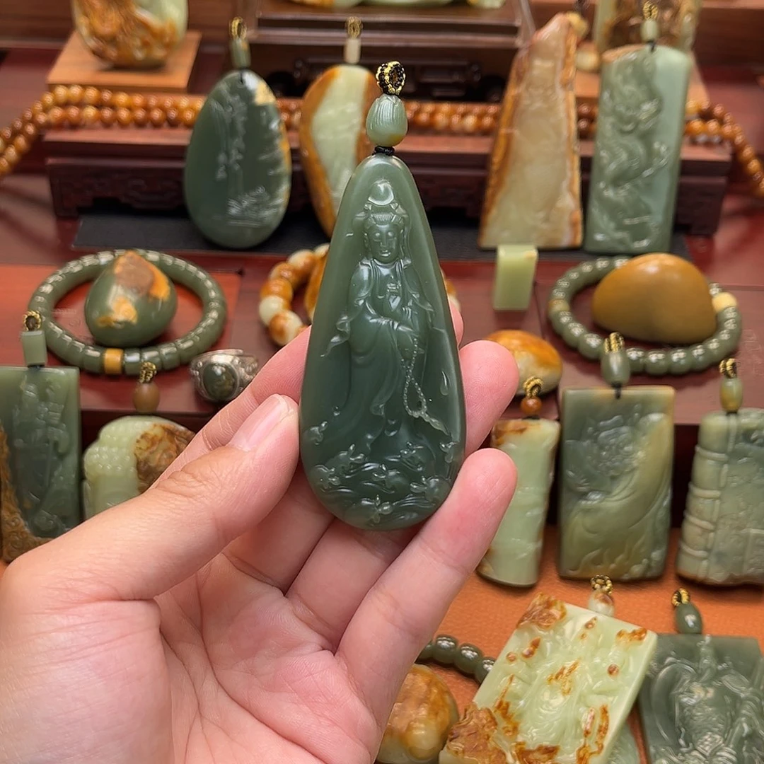 心***水岫岩河磨玉（透闪石质玉）未镶嵌颈饰