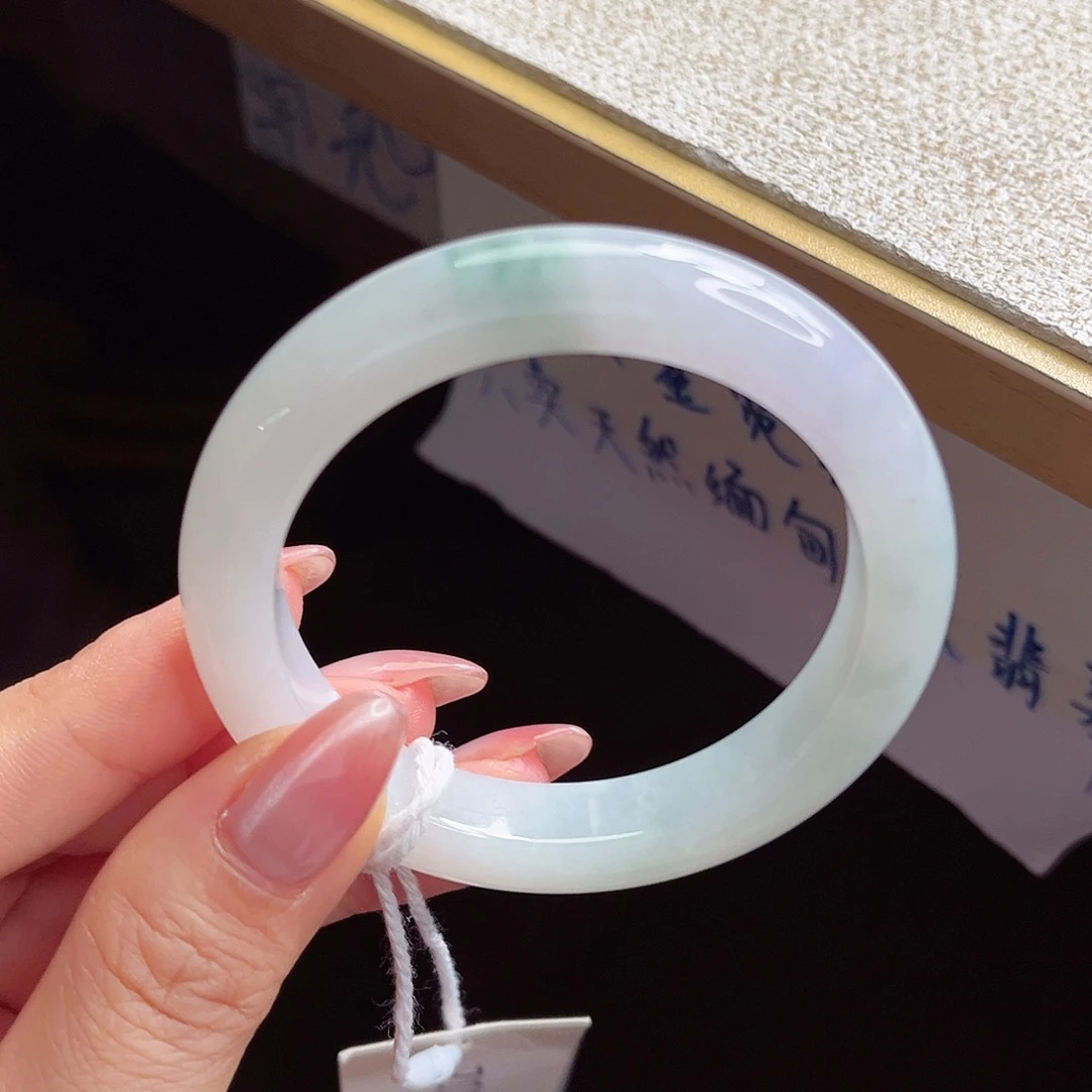 翡翠未镶嵌手镯手镯