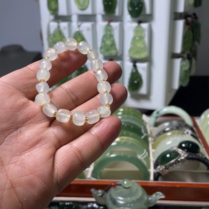 蛇纹石玉合金颈饰