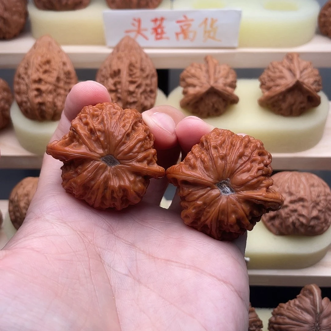 吊坠文玩核桃归****)43血麒麟