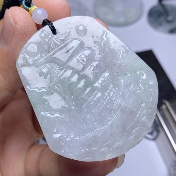 颈饰未镶嵌翡翠翡翠