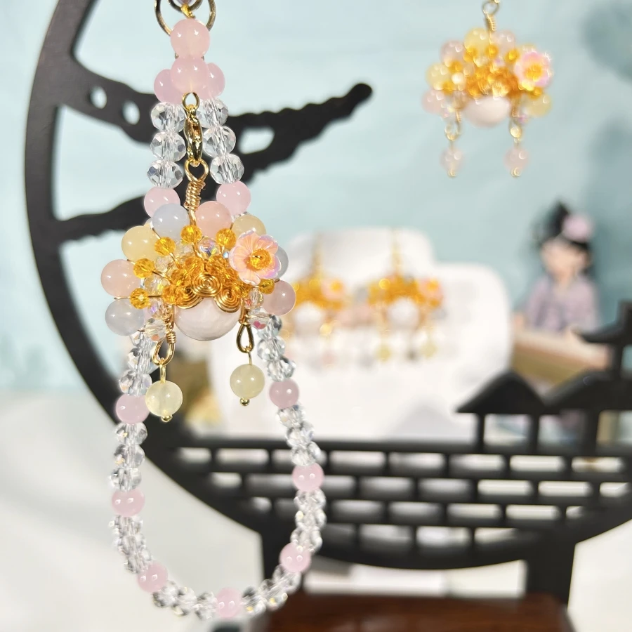 魅染 铜合金耳饰 刀马旦百搭耳饰时尚国风手机链吊坠手工饰品轻奢