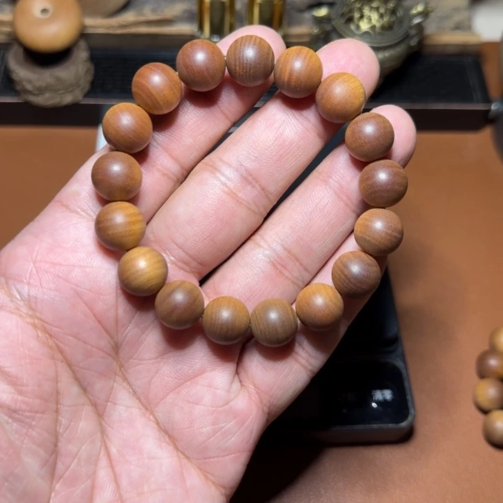 檀香木其他迈索尔老山檀香1.2黑肉横纹沉水