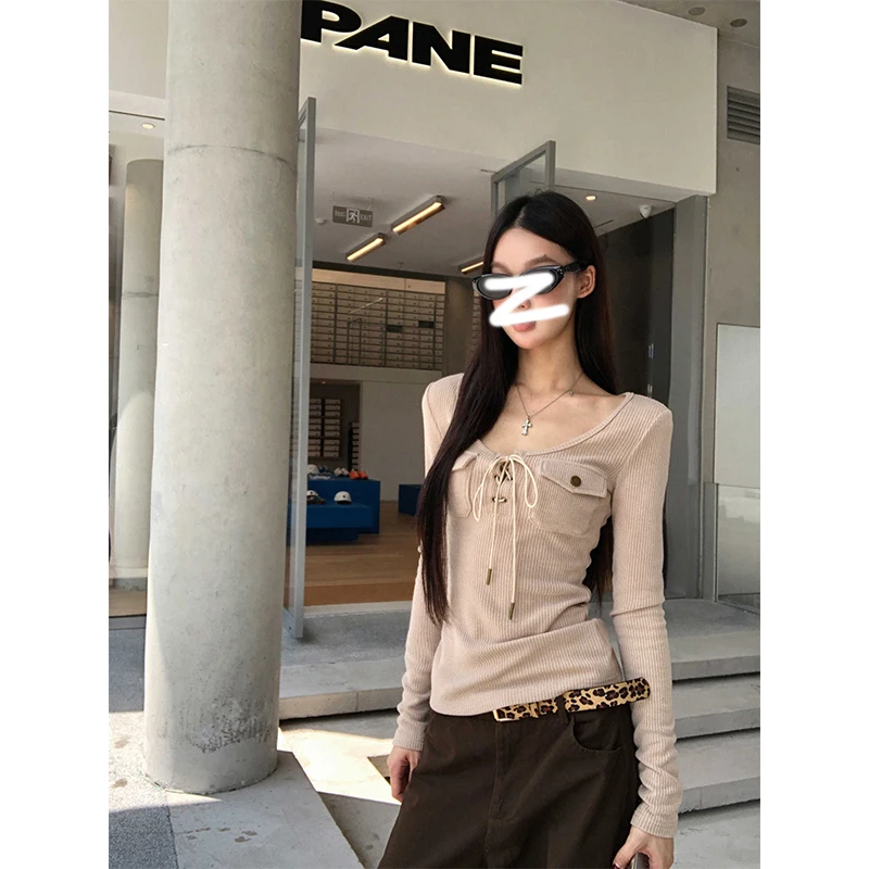 韩国chic辣妹风交叉镂空V领针织衫女秋季别致软糯显瘦内搭打底