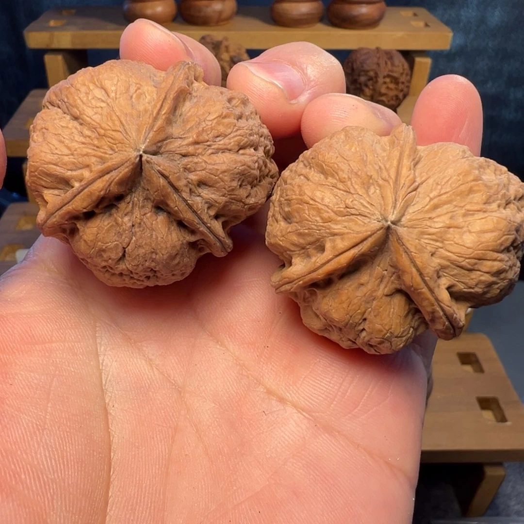 吊坠文玩核桃七星岩三棱3