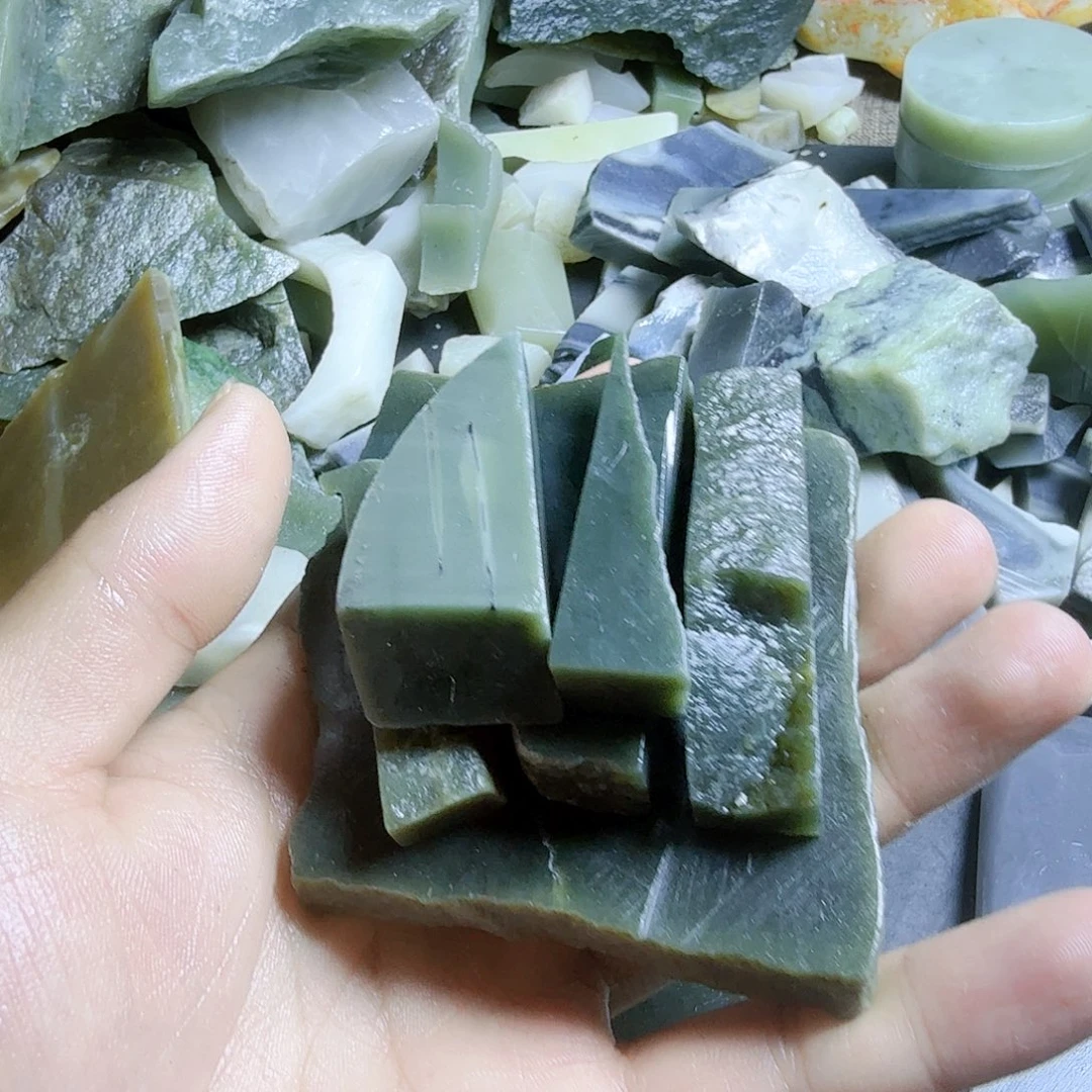 和田玉（糖玉）未镶嵌挂件
