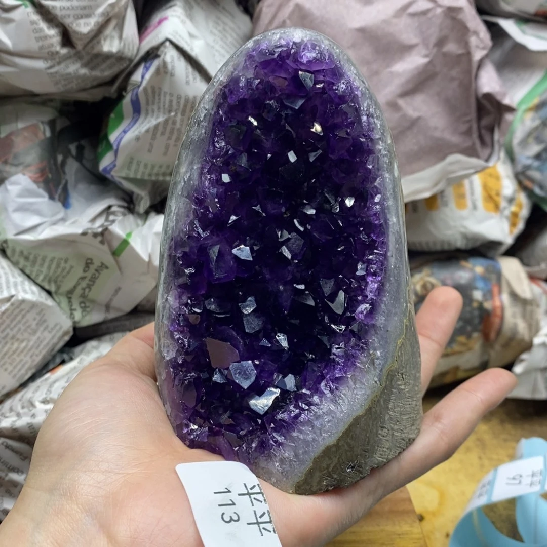 紫晶乌拉圭未镶嵌