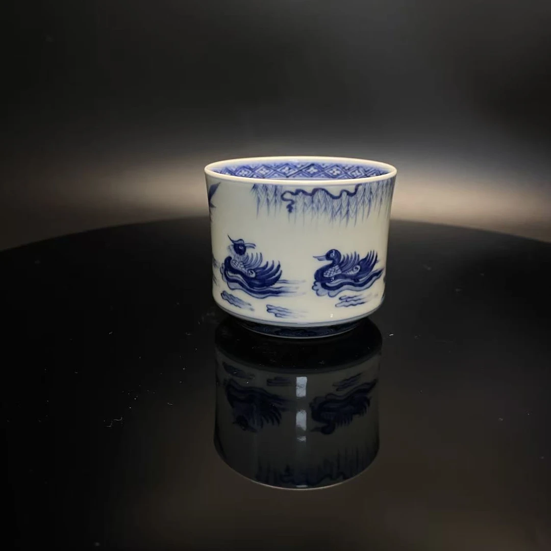 R323   鸳鸯直口杯  ZR2380013