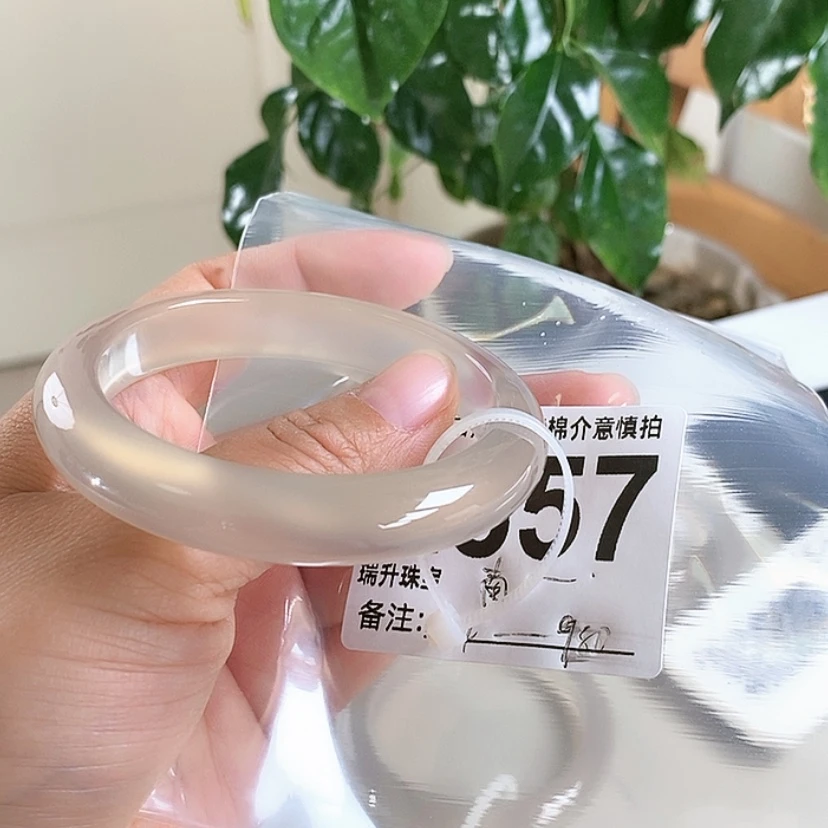 【闪购商品】玛瑙/玉髓手镯未镶嵌南****a