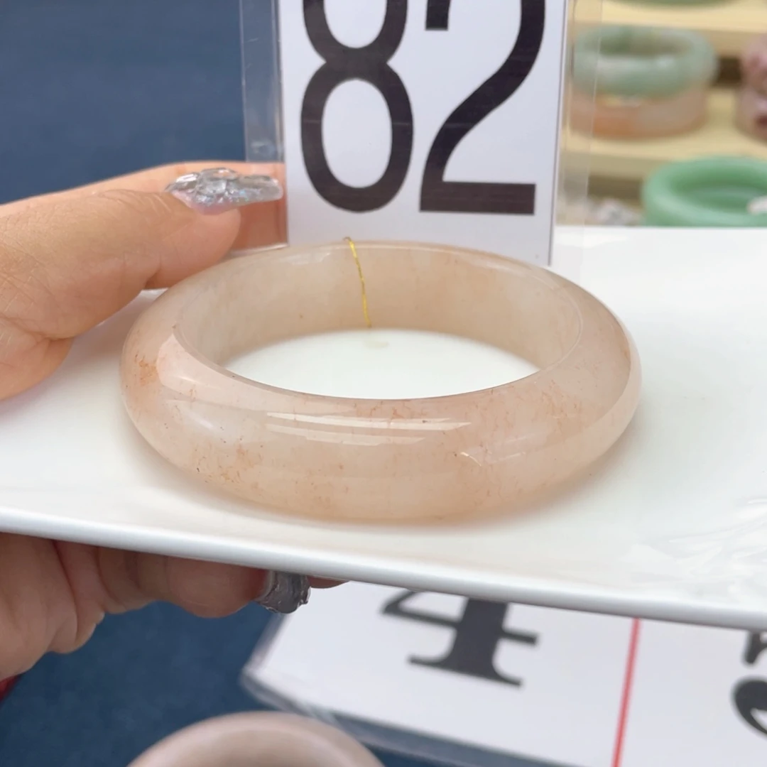 石英质玉未镶嵌手镯