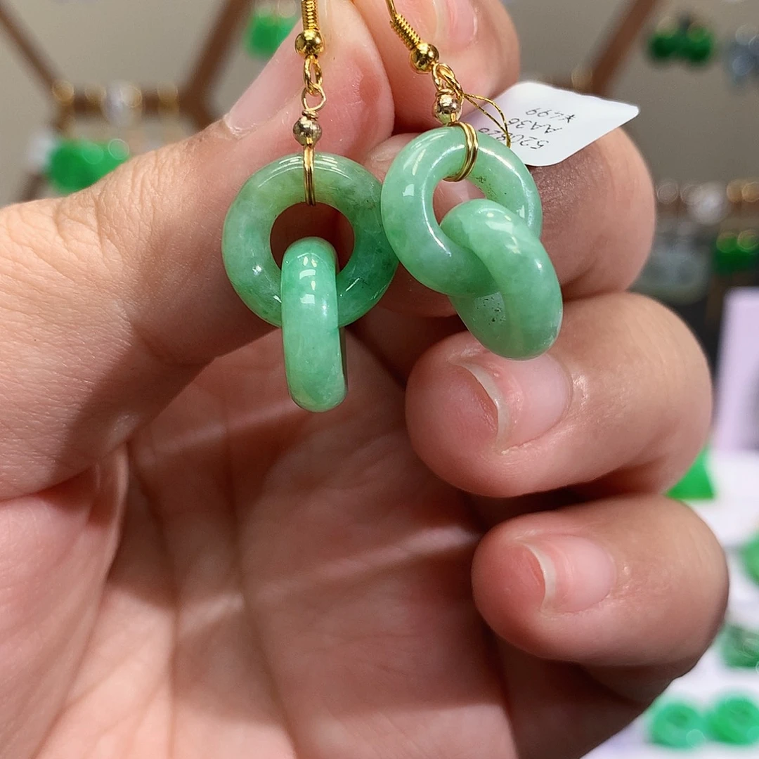 未镶嵌翡翠耳饰天然翡翠耳饰