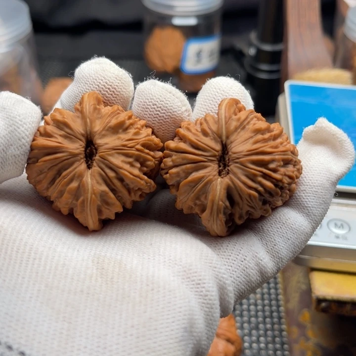 把件桃核全品四座楼边41