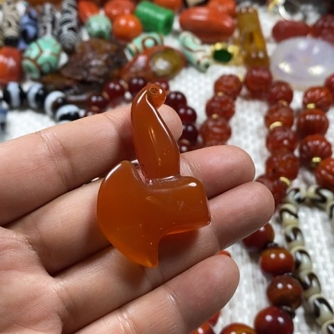 玛瑙/玉髓未镶嵌挂件