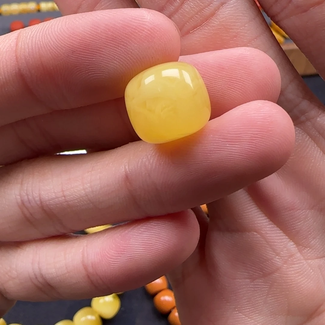 蜜蜡裸石未镶嵌天然11