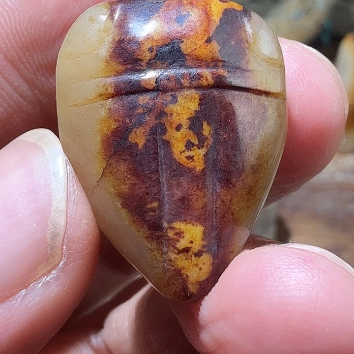 晋***阁和田玉未镶嵌车挂