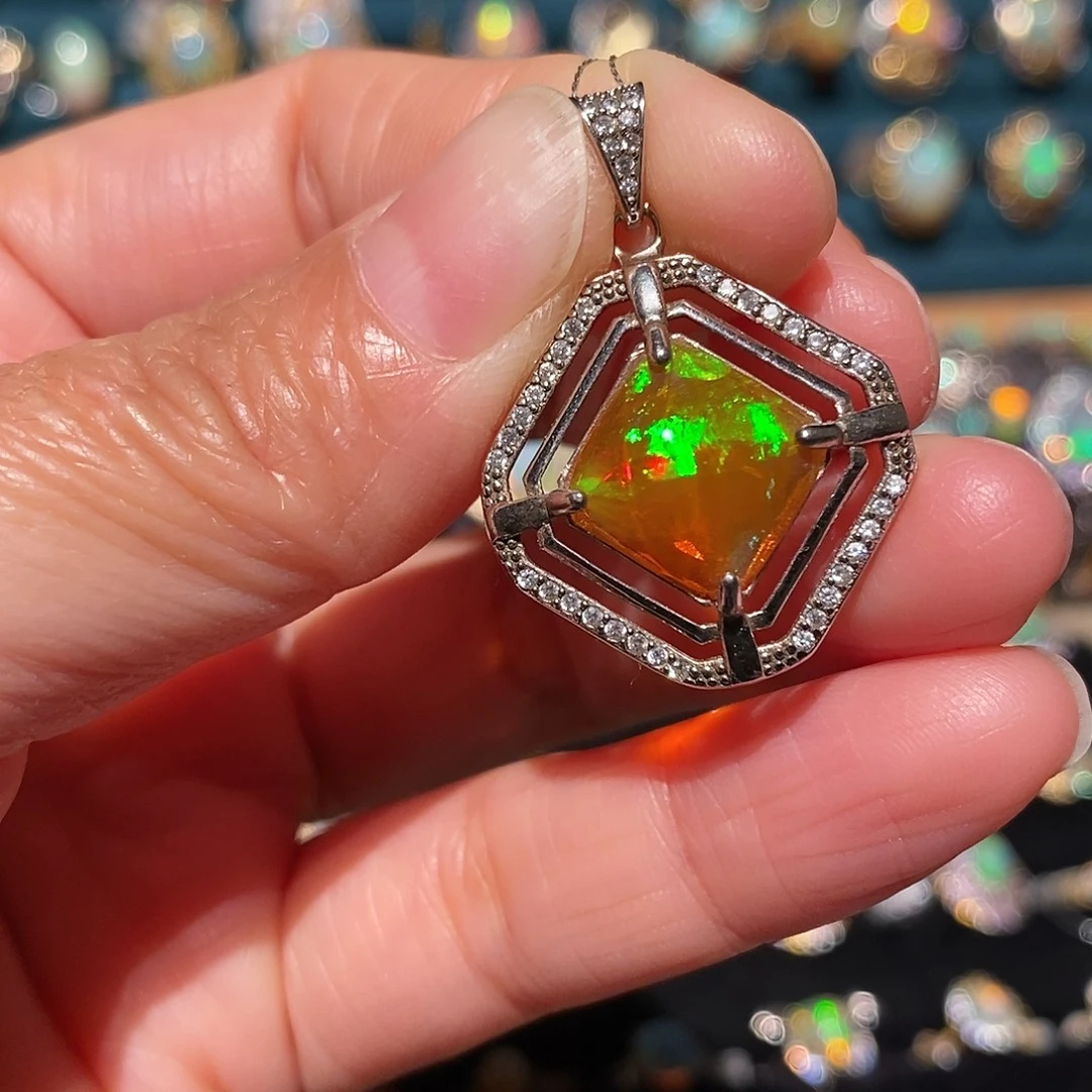 欧泊银S925镶嵌吊坠