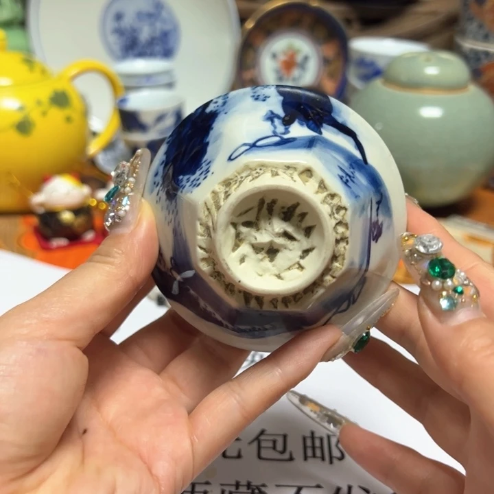 盖碗瓷器直播放漏中