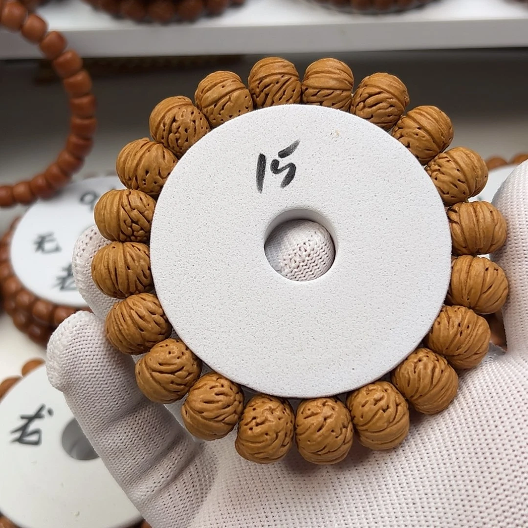 君***生桃核手串桃核手串